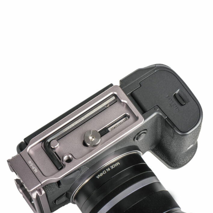 NiSi PRO NLP-SG Adjustable L Bracket for Camera with Flip Out Screen (Tripod mount point at the front of the camera base) Camera Brackets and Quick Release Plates | NiSi Filters New Zealand | 12